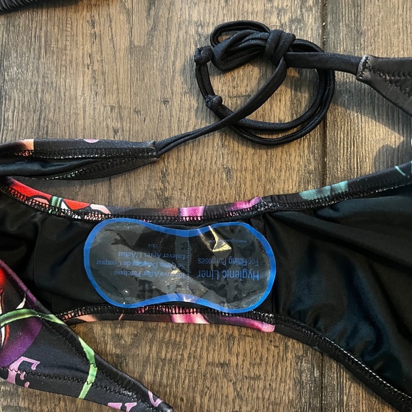Ed Hardy Vintage Y2K Bikini by Christian Audigier New 2 Piece Size Large - Picture 8 of 8